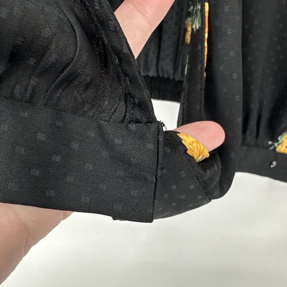 Madewell Blouse Womens Medium Black Floral Satin Crop Faux Wrap V-Neck Top - Picture 6 of 8